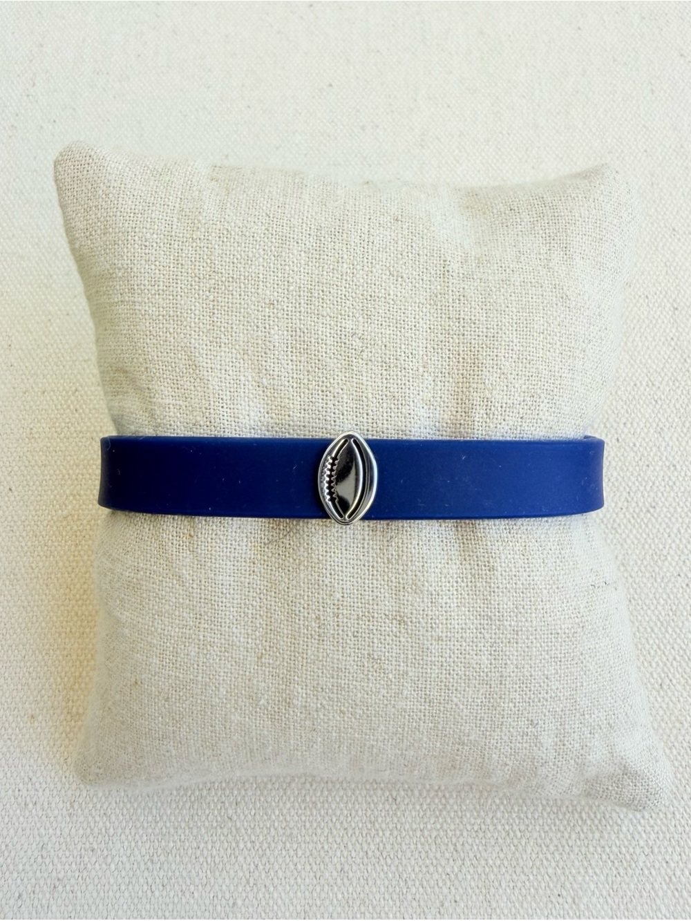 *Bracelet Charm Set* KEEP COLLECTIVE Retired Navy Silicone Silver Football Charm